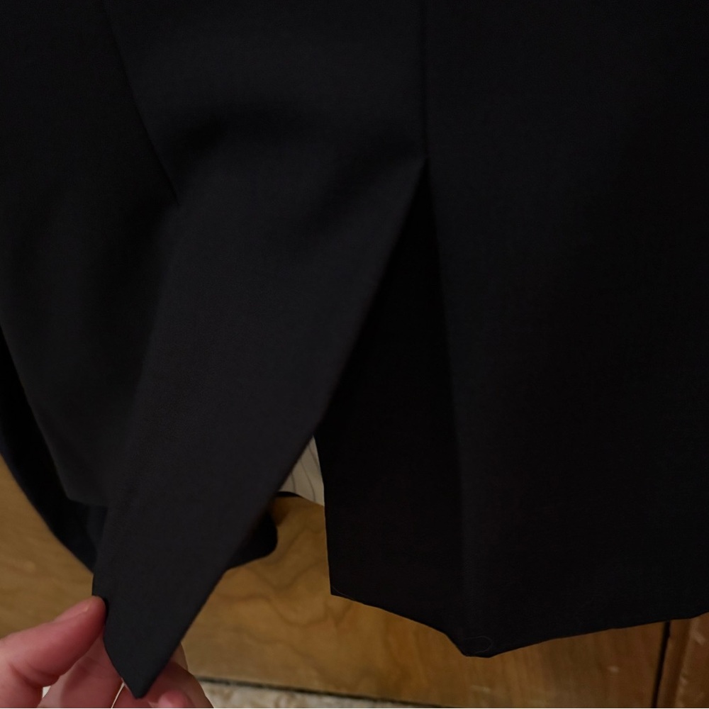 Black Ann Taylor blazer with two front pockets. 2p NWOT - Picture 11 of 11